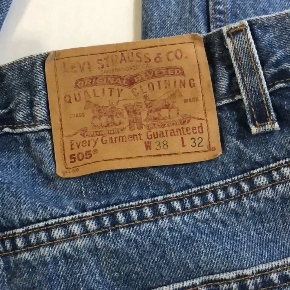 ✔️Levi Jeans